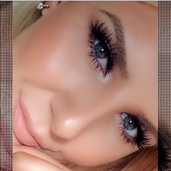 โผ๏ธLAST ONE!!โณGG Long Wear Mineral Foundation ๏ฉ๏ผ - Picture 5 of 8